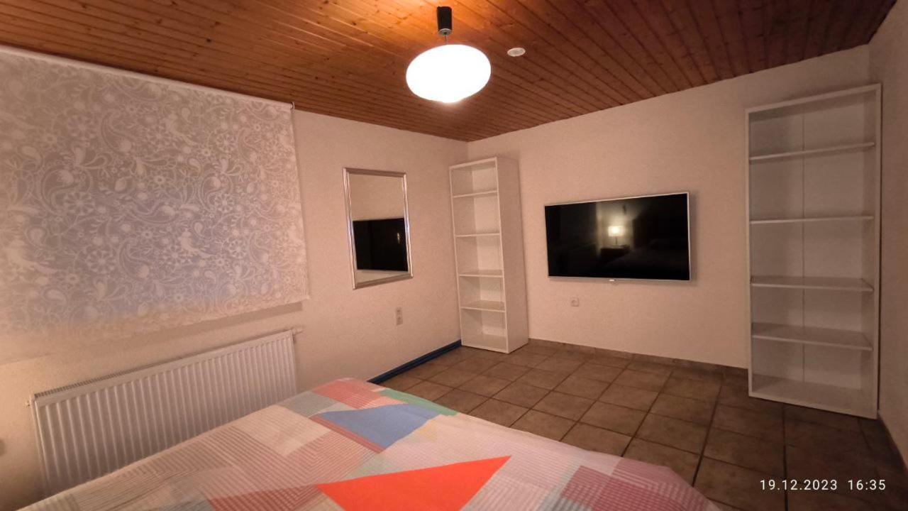 Holiday Apartment Oberveischede Exterior foto