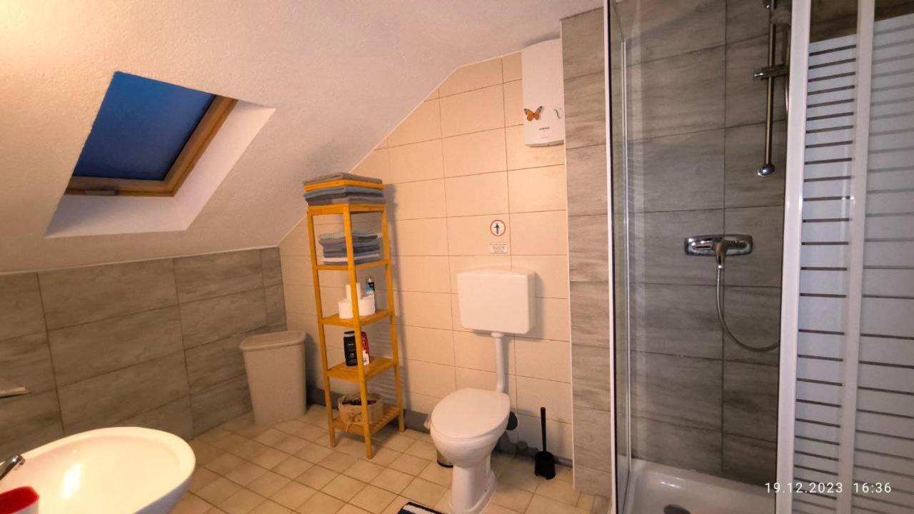 Holiday Apartment Oberveischede Exterior foto
