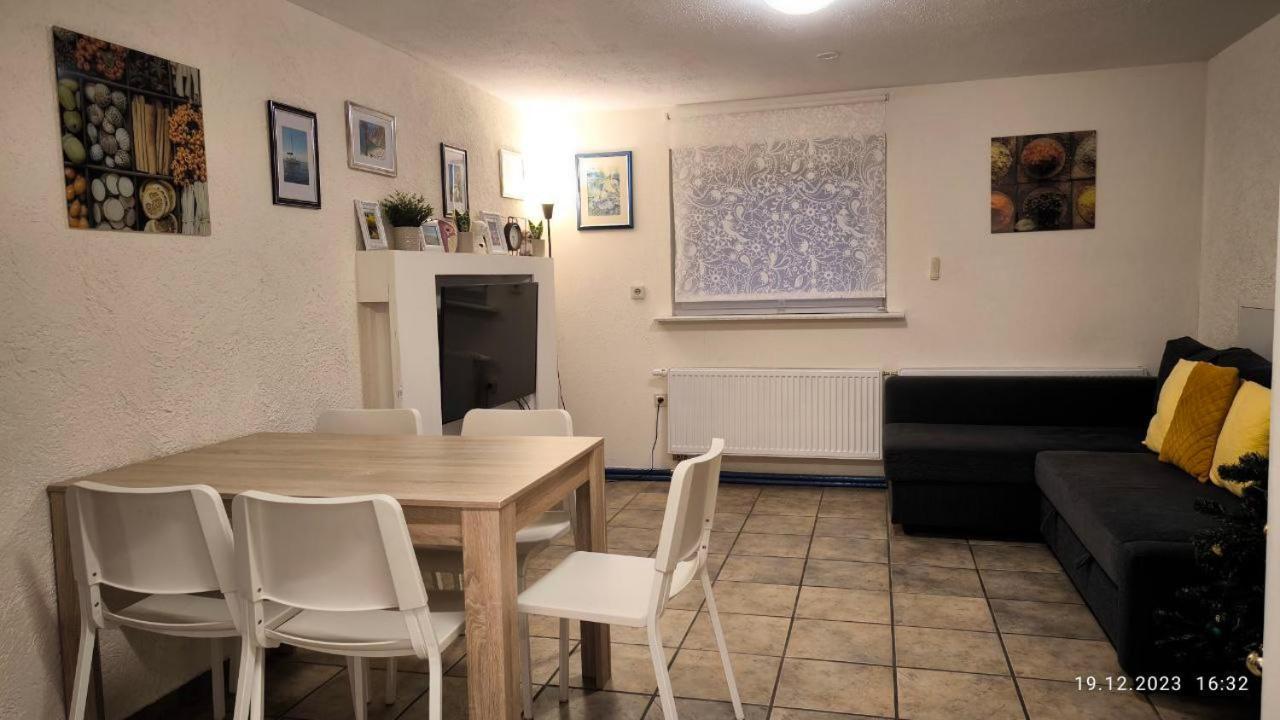 Holiday Apartment Oberveischede Exterior foto
